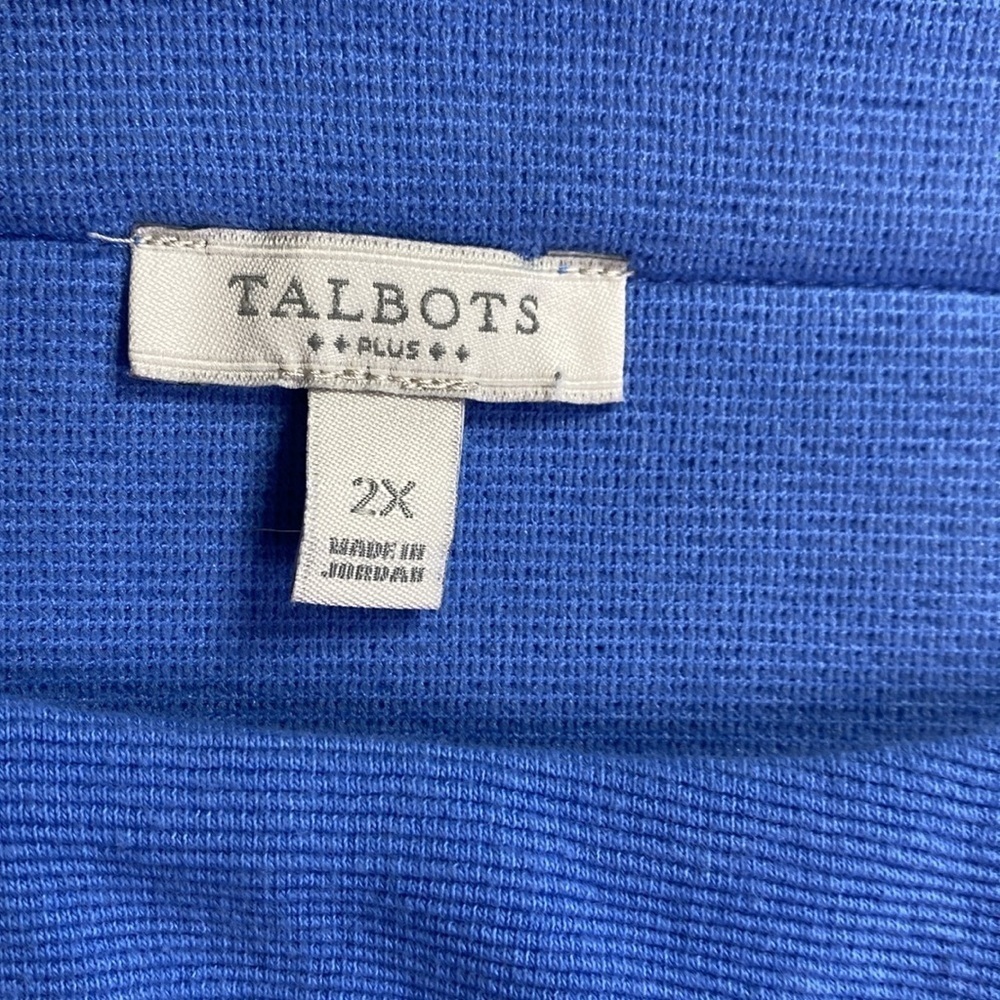 Classic Women’s Blue Scoop Neck Top - Picture 4 of 11